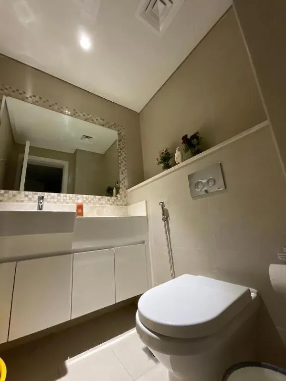 Appartamento Nuchii Ho Stel Dubai