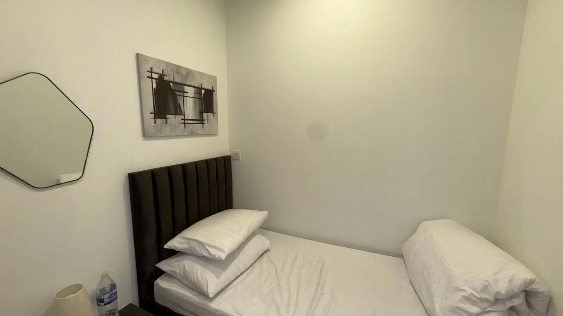 Appartamento Nuchii Ho Stel Dubai